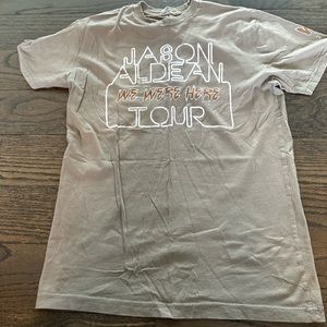 Women’s small Jason Aldean tour tshirt